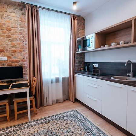 Stylish Latvian-Style Studio Apartment Near City Center, Parks, Cafes & Public Transit Rīga Exterior foto