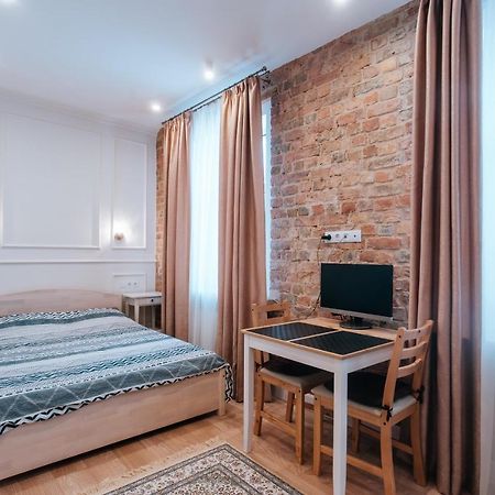 Stylish Latvian-Style Studio Apartment Near City Center, Parks, Cafes & Public Transit Rīga Exterior foto