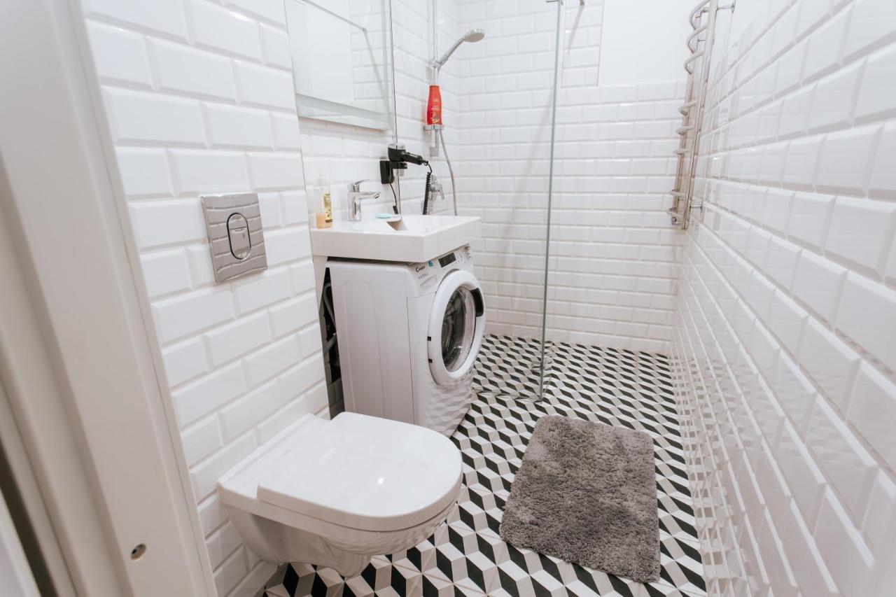 Stylish Latvian-Style Studio Apartment Near City Center, Parks, Cafes & Public Transit Rīga Exterior foto